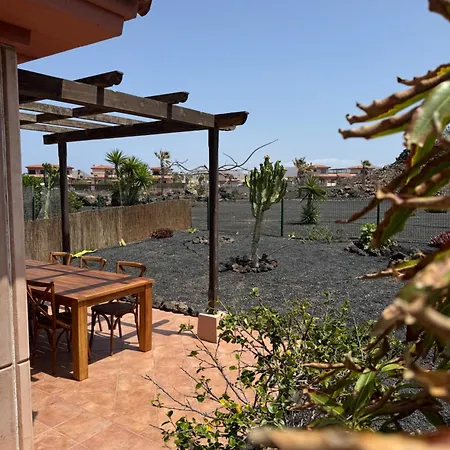 Outside Con Piscina Villa *